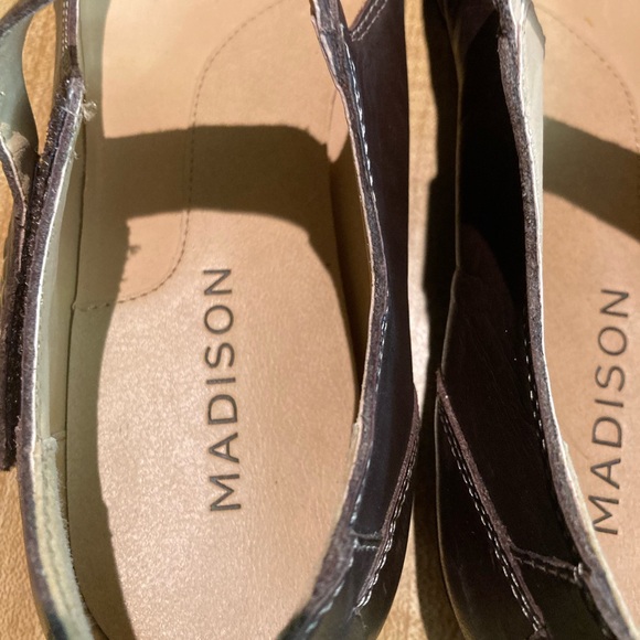 EUC Madison Piper Brown Mary Janes Size 9.5 Medium - Picture 4 of 9